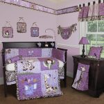 pare-chocs pour nouveau-nés violet
