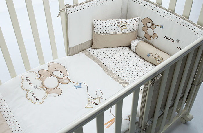 lit bébé avec côtés