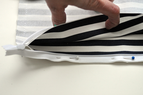 Comment coudre une fermeture à glissière dans la housse de coussin