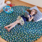 tapis de pompons design photo