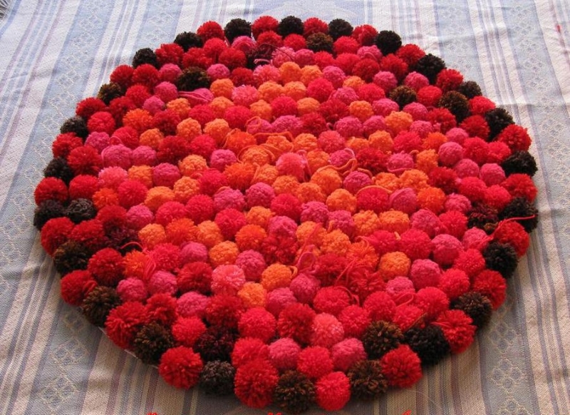 tapis en pompons