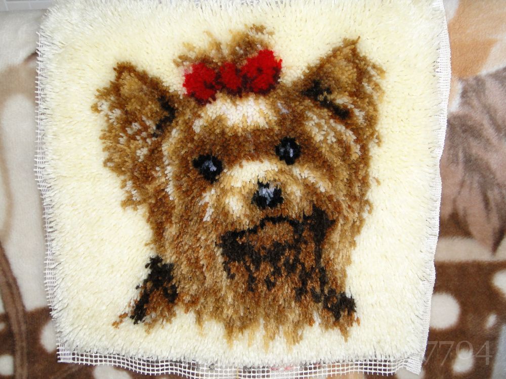 tapis brodés noués