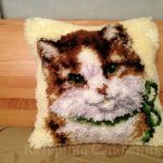 examen de la broderie de tapis