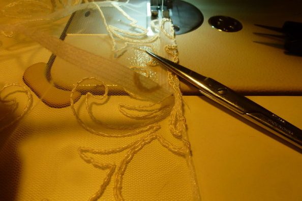 verwerk en zoom de tule