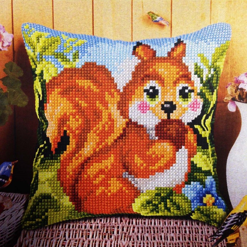 coussin au point de croix