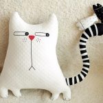 photo de l'espèce oreiller chat