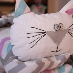 oreiller chat rêveur