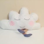 un coussin une petite photo de nuage