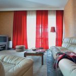 idées de plafond suspendu et de rideaux d'intérieur