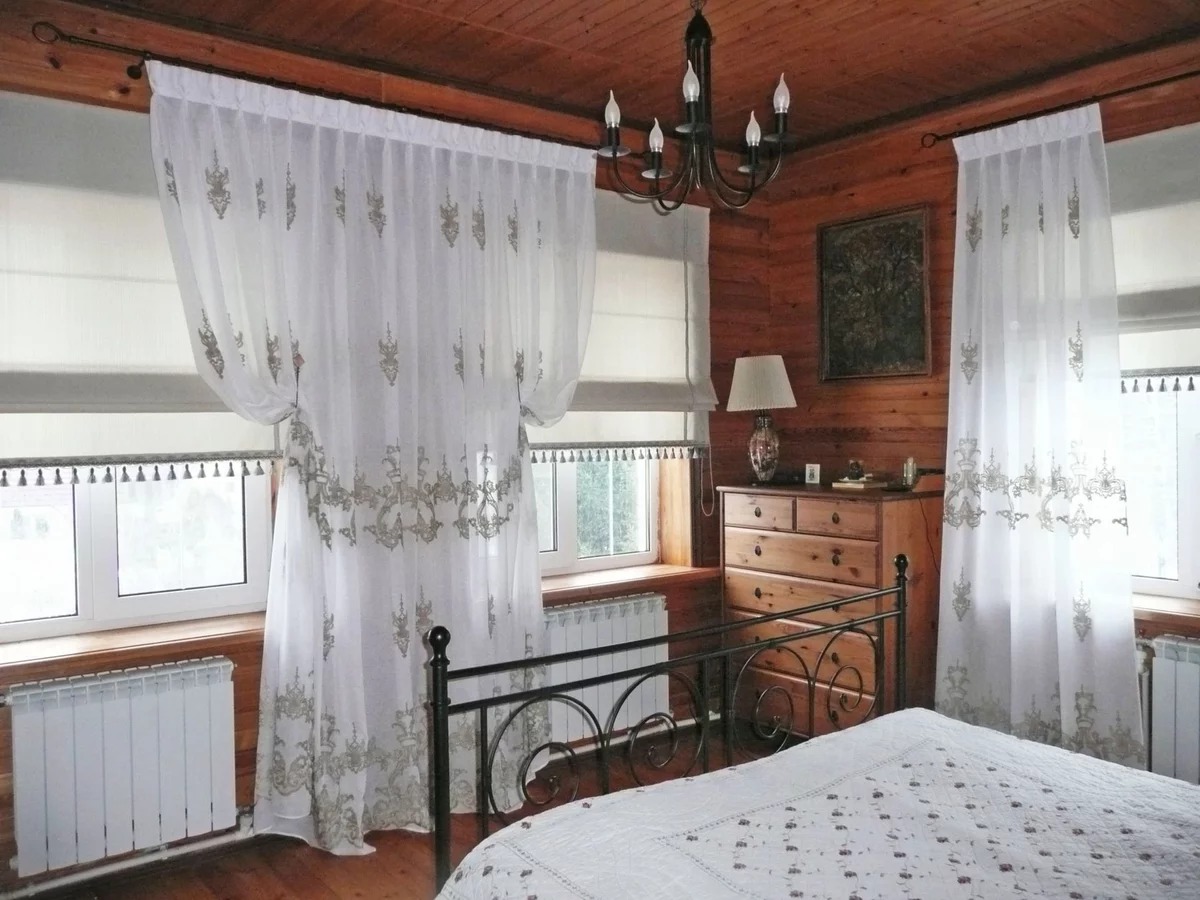 rideaux à donner dans la chambre