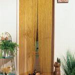 rideaux sur la porte
