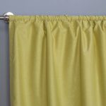 rideaux sur le décor cordon