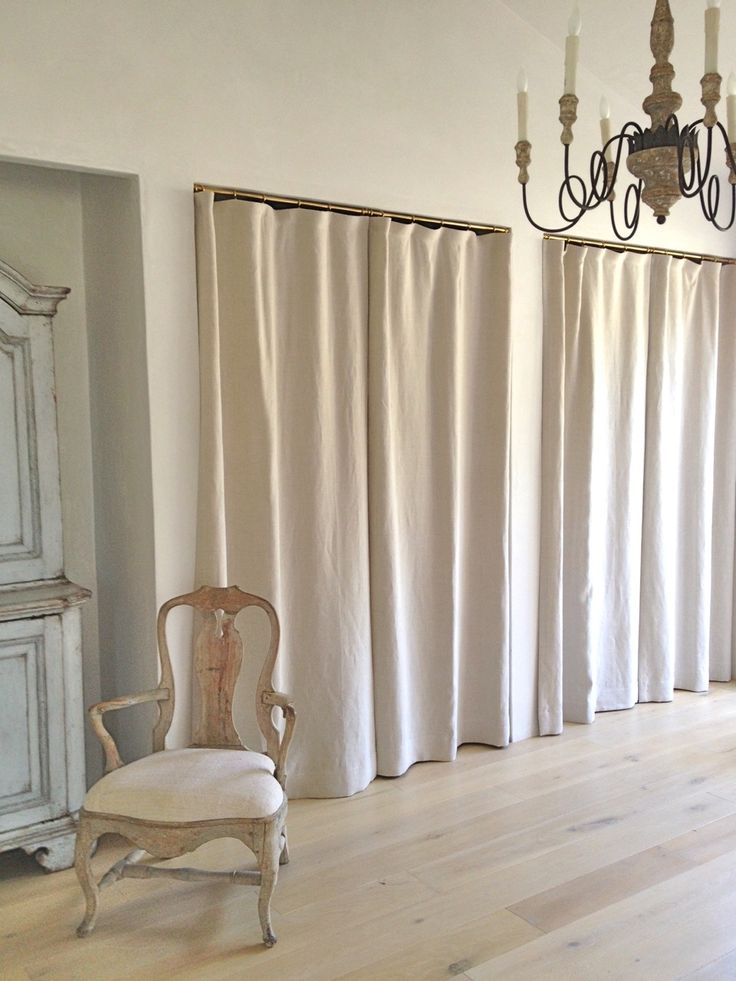 rideaux dans le vestiaire au lieu des portes