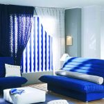 tulle bleu à l'intérieur