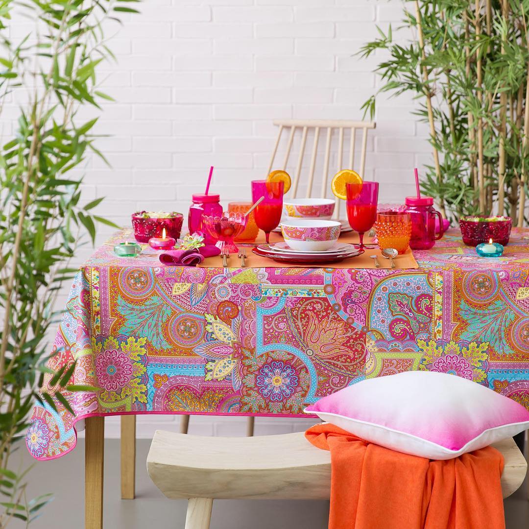 la nappe est brillante