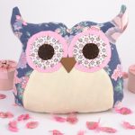 idées de photo hibou oreiller
