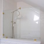 rideaux d'angle en verre pour la salle de bain