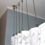 rideaux d'angle de salle de bain