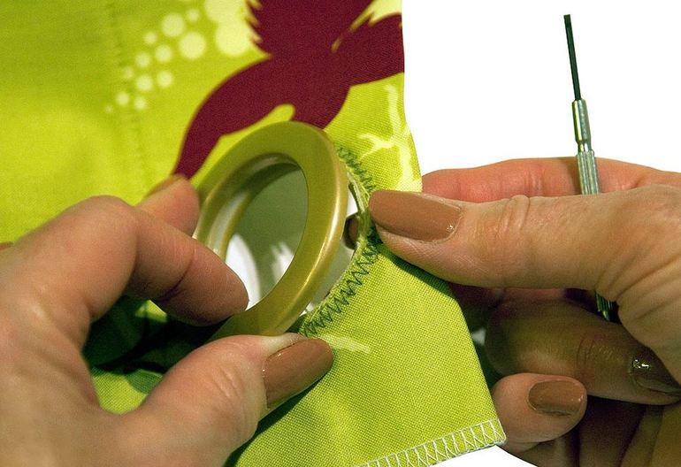 installer des passe-fils sans outils