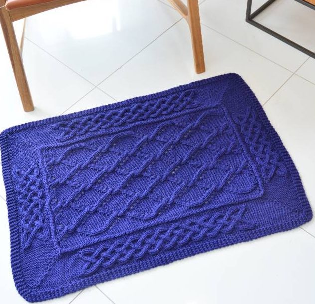 tapis à tricoter à l'intérieur